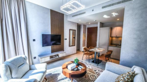 STAY BY LATINEM Luxury 1BR Holiday Home CVR A3002 near Burj Khalifa